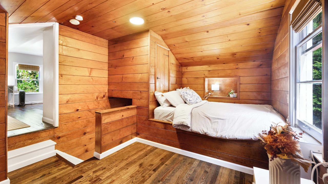 Photo of Bedroom in Seattle
