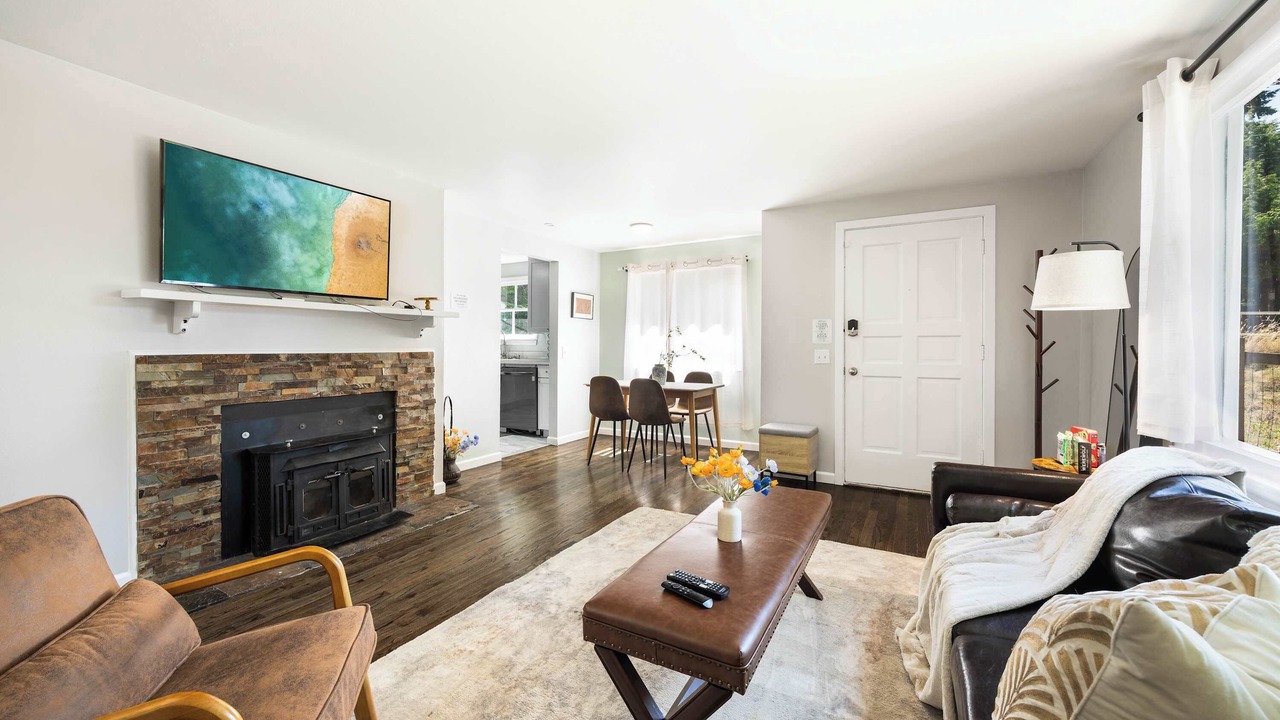 Photo of Livingroom in Seattle