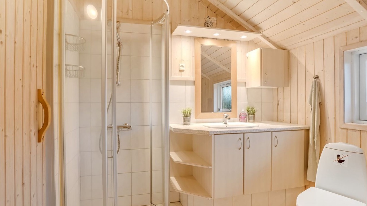 Photo of Bathroom in Vrist Strand