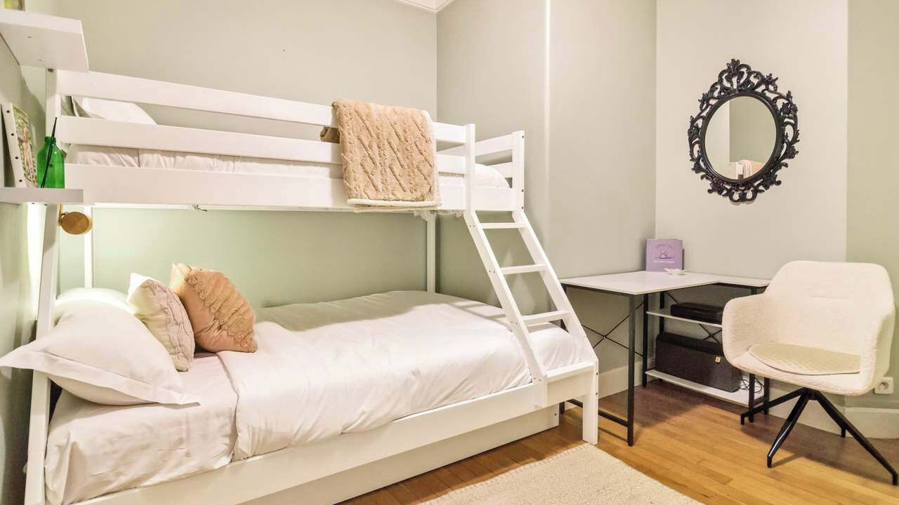 Photo of Bedroom in Passy