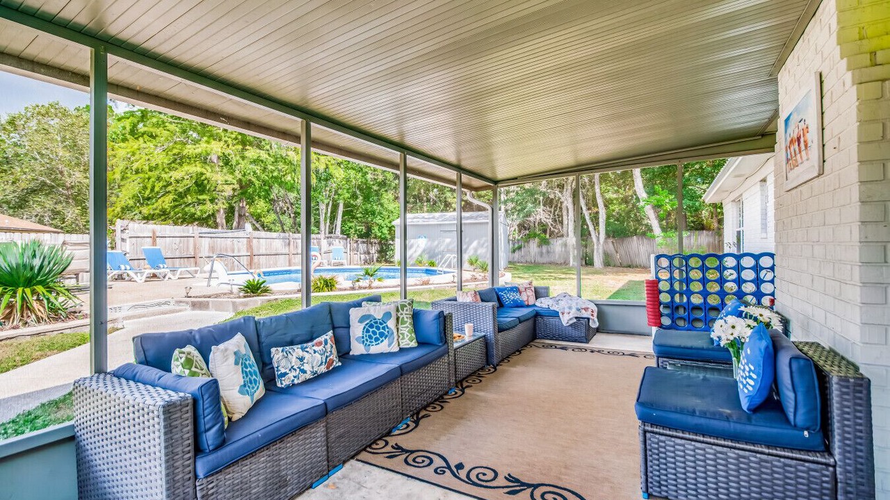 Photo of Outdoor in Myrtle Grove