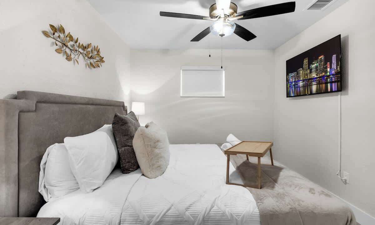 Photo of Bedroom in Driftwood