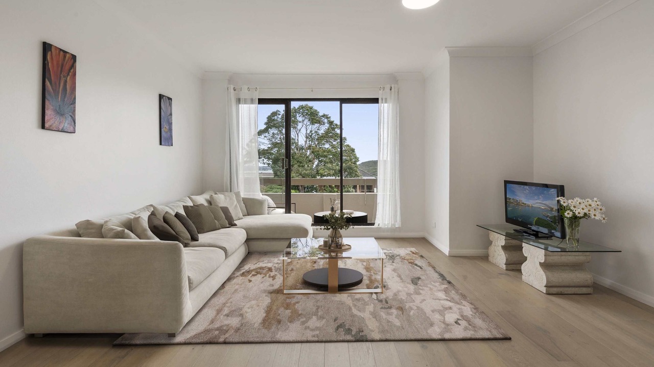 Photo of Others in Fairlight