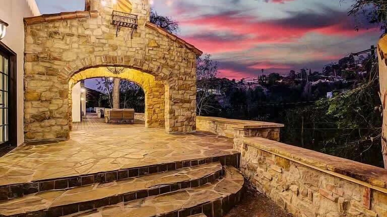 Photo of Patio Balcony in Nichols Canyon