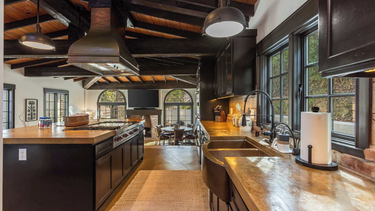Photo of Kitchen in Nichols Canyon