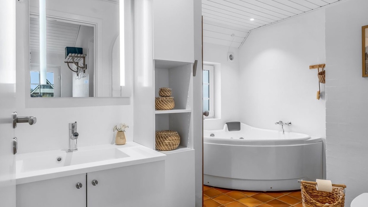 Photo of Bathroom in Vrist Strand