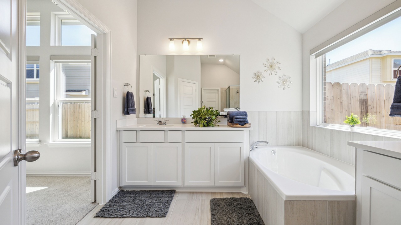 Photo of Bathroom in Friendswood