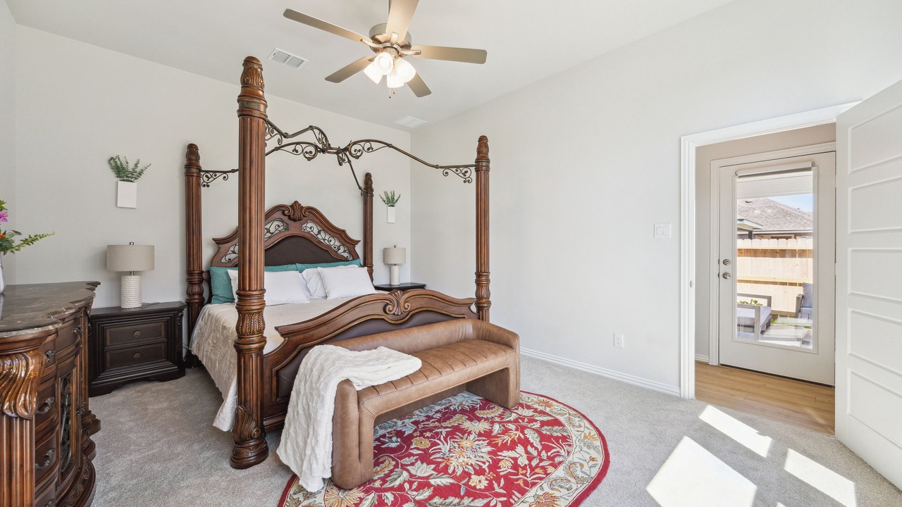 Photo of Bedroom in Friendswood