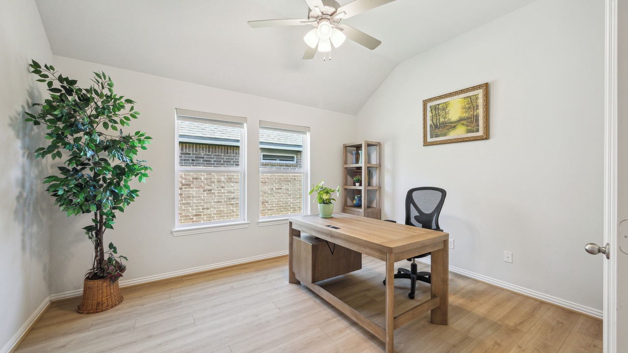 Photo of Bedroom in Friendswood