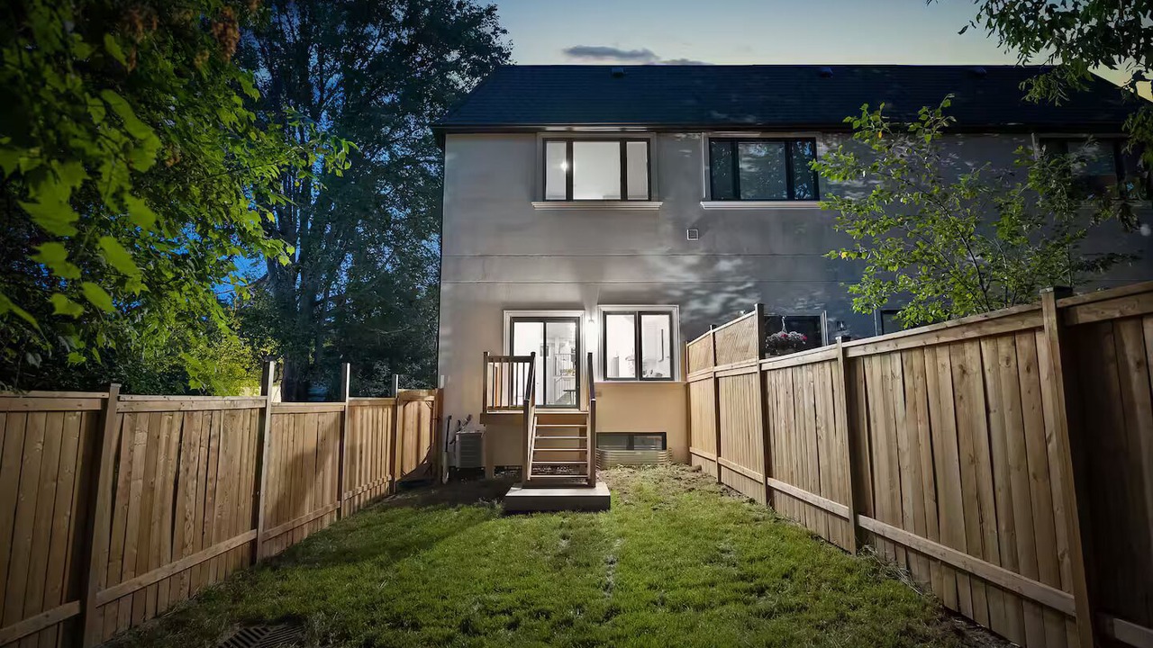 Photo of Outdoor in Oshawa