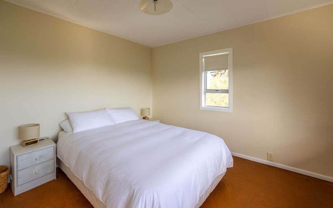 Photo of Bedroom in Surfdale