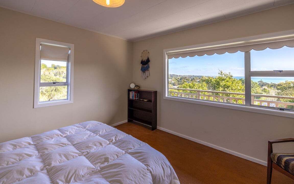 Photo of Bedroom in Surfdale