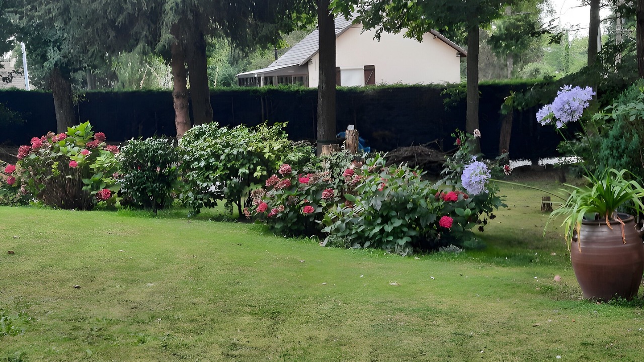 Photo of Outdoor in Cauge