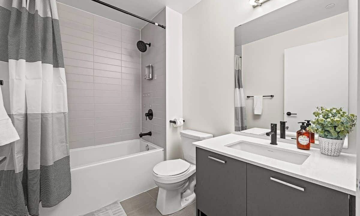Photo of Bathroom in Harwood