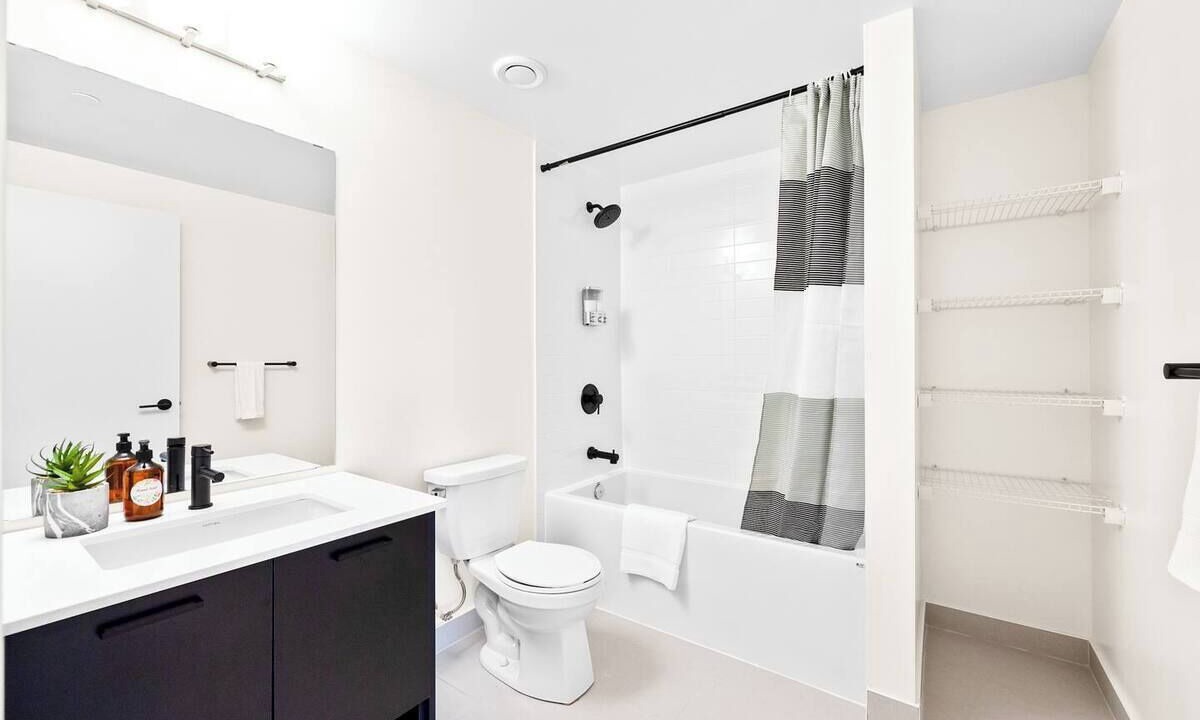 Photo of Bathroom in Harwood