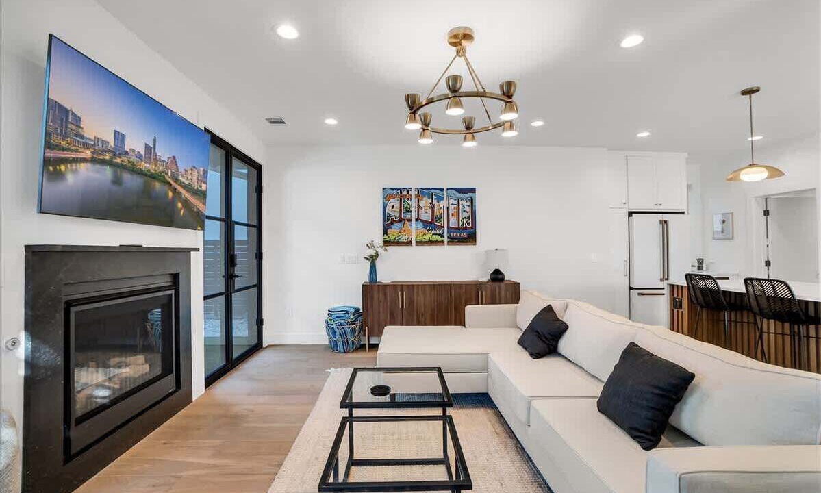 Photo of Livingroom in Blackshear-Prospect Hill