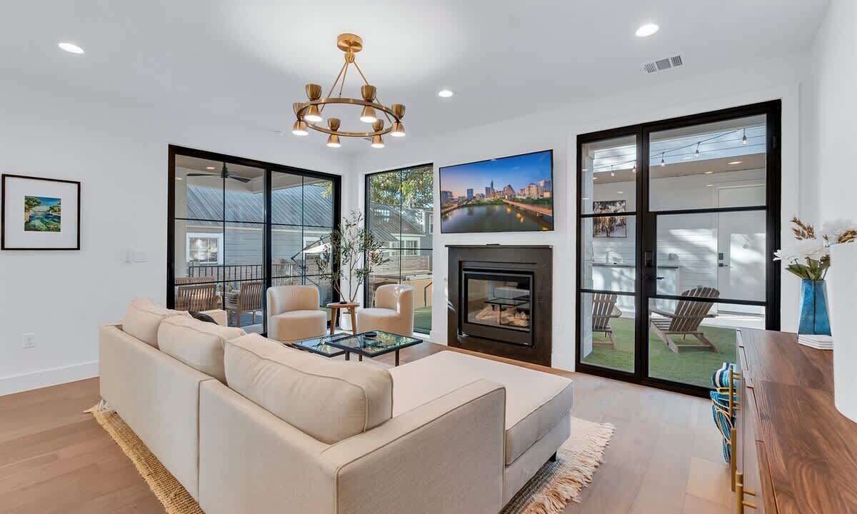 Photo of Livingroom in Blackshear-Prospect Hill