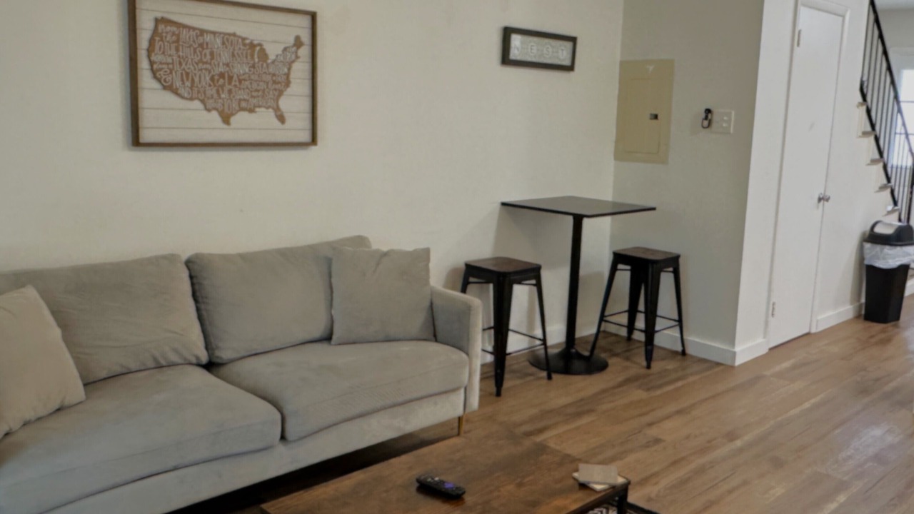 Photo of Livingroom in Capital View