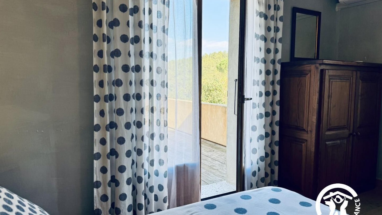 Photo of Bedroom in Talairan