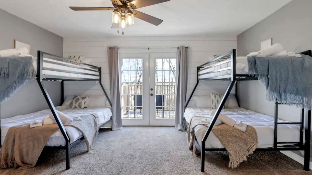 Photo of Bedroom in Sugar Grove