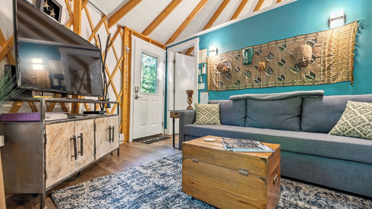 Photo of Livingroom in Rawley Springs