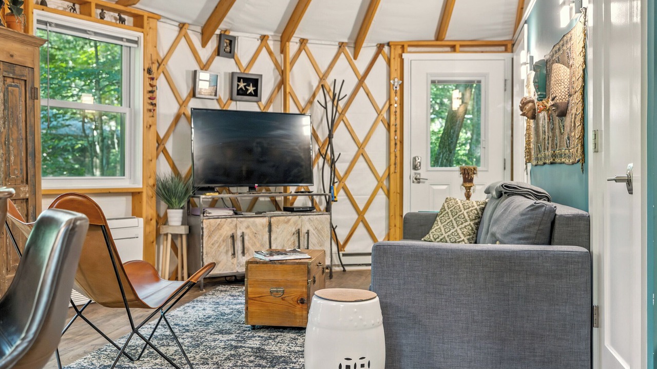 Photo of Livingroom in Rawley Springs