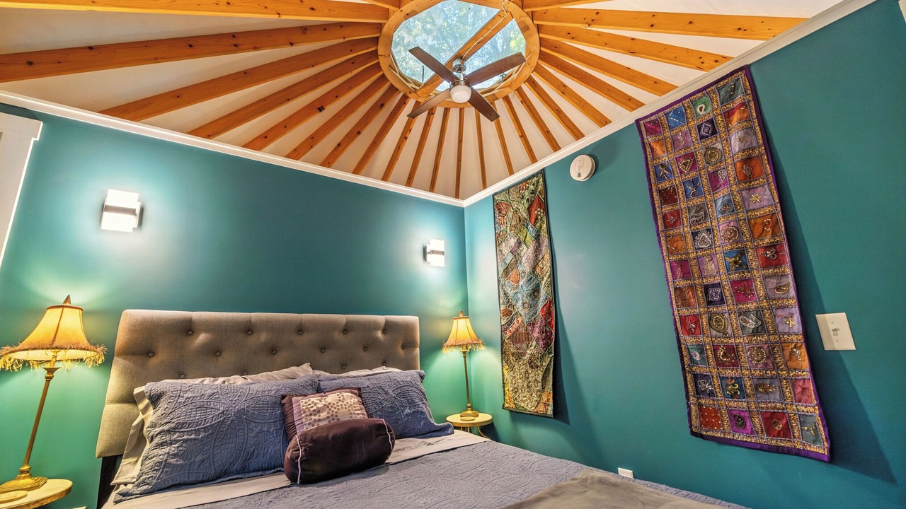 Photo of Bedroom in Rawley Springs
