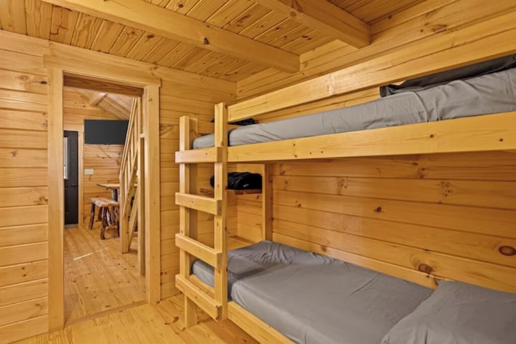 Photo of Bedroom in Gilmer