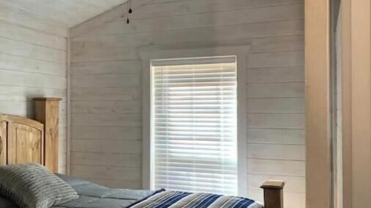 Photo of Bedroom in Gilmer