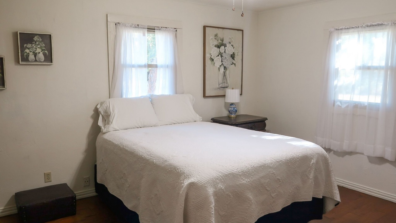 Photo of Bedroom in Webberville
