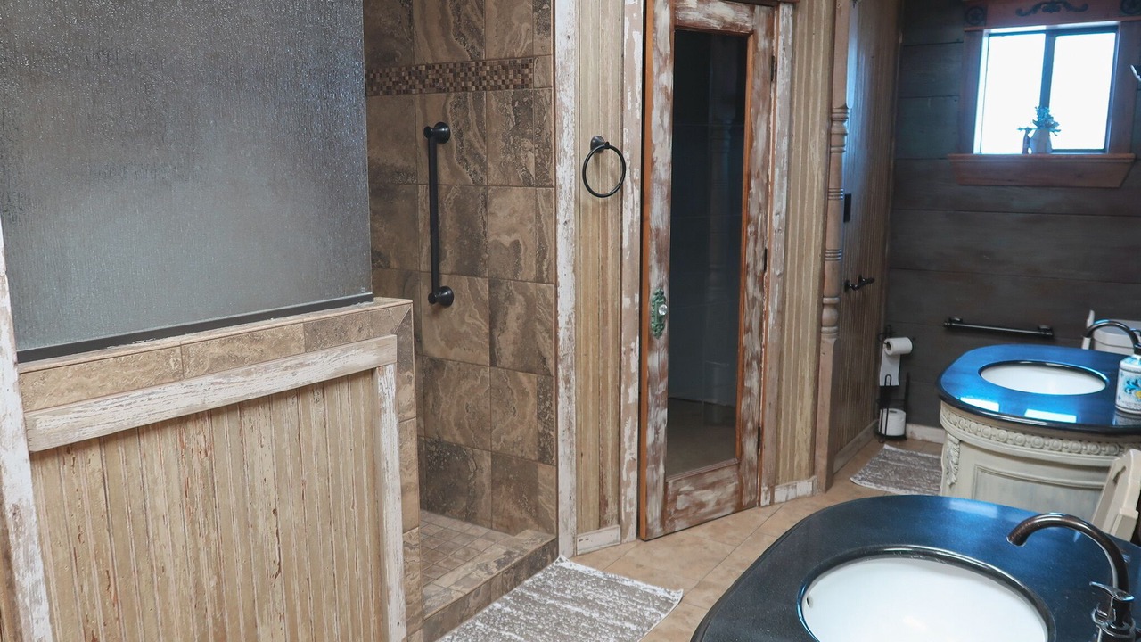 Photo of Bathroom in Webberville