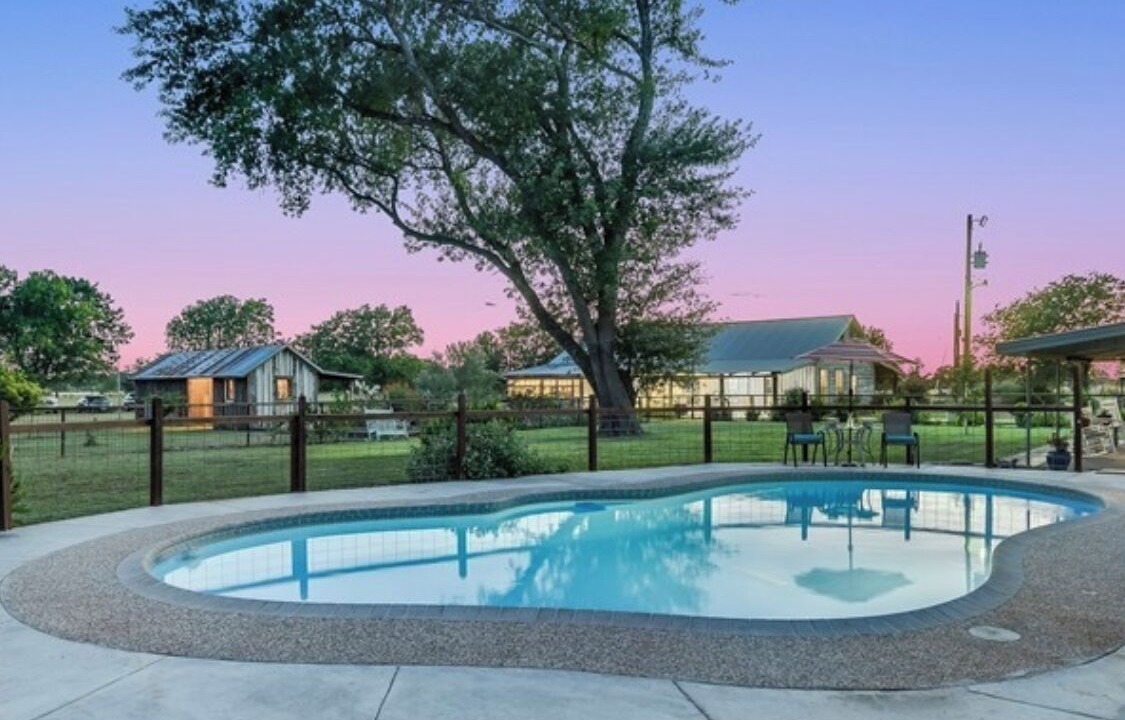 Photo of Outdoor in Webberville