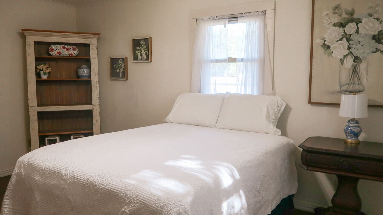 Photo of Bedroom in Webberville