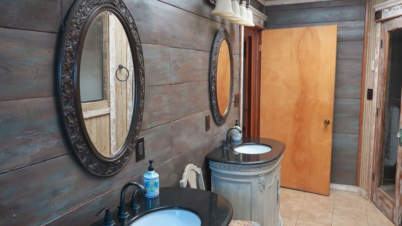 Photo of Bathroom in Webberville
