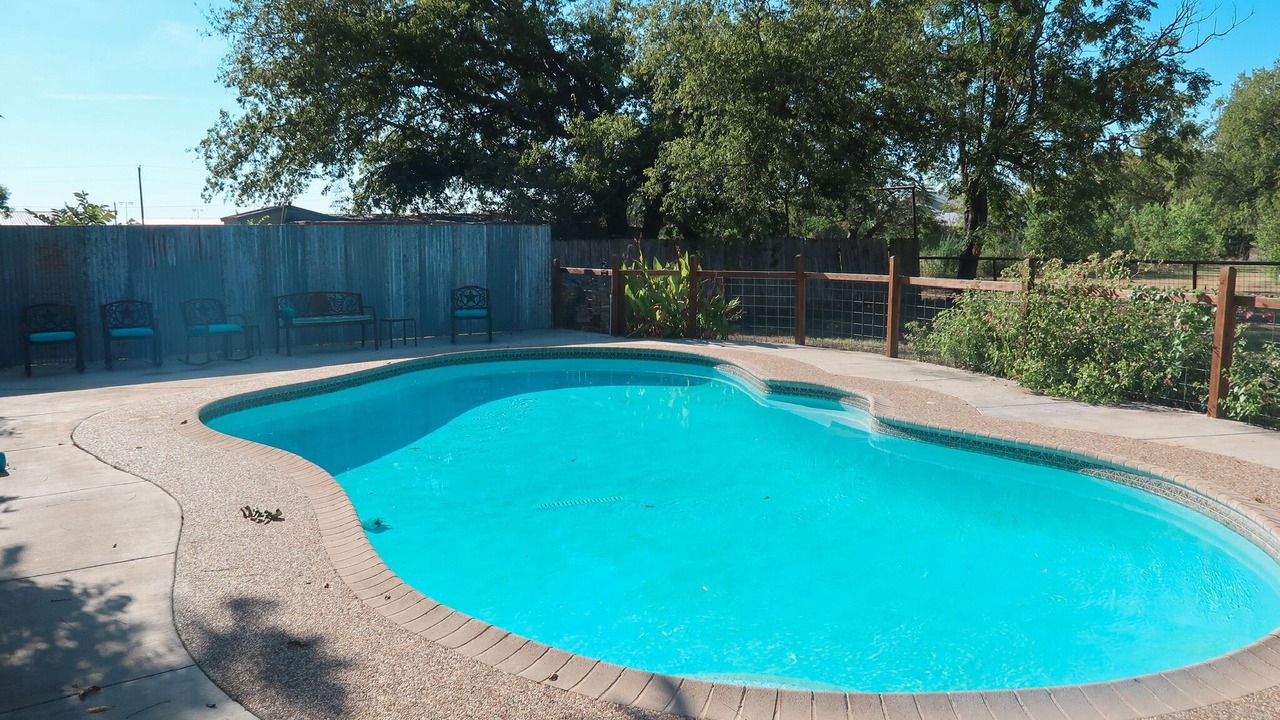 Photo of Outdoor in Webberville