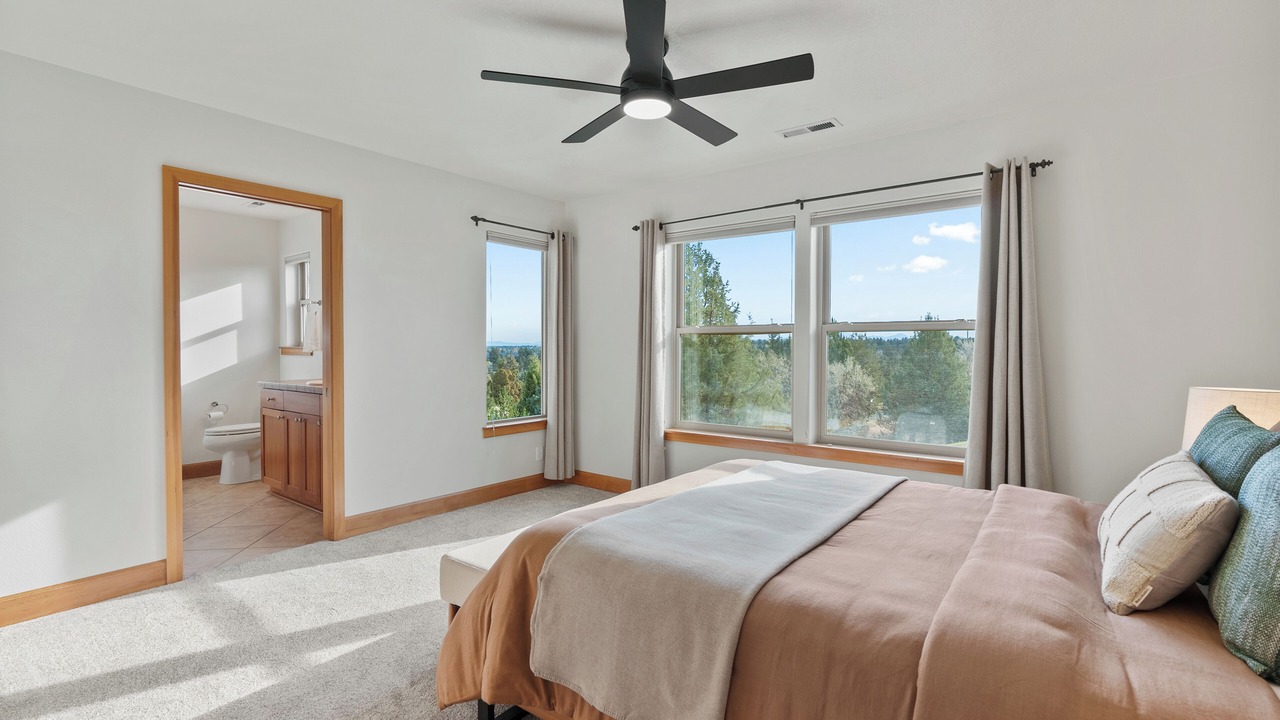 Photo of Bedroom in Redmond
