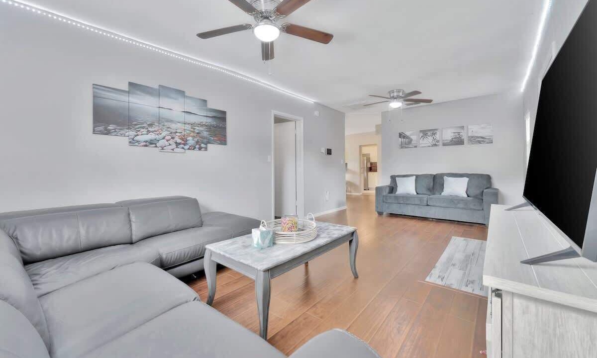 Photo of Livingroom in Tampa