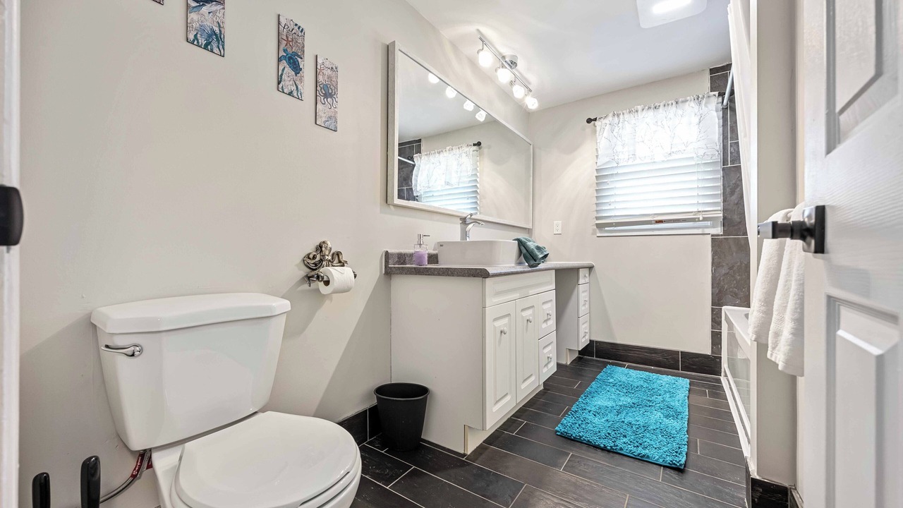Photo of Bathroom in Sarnia