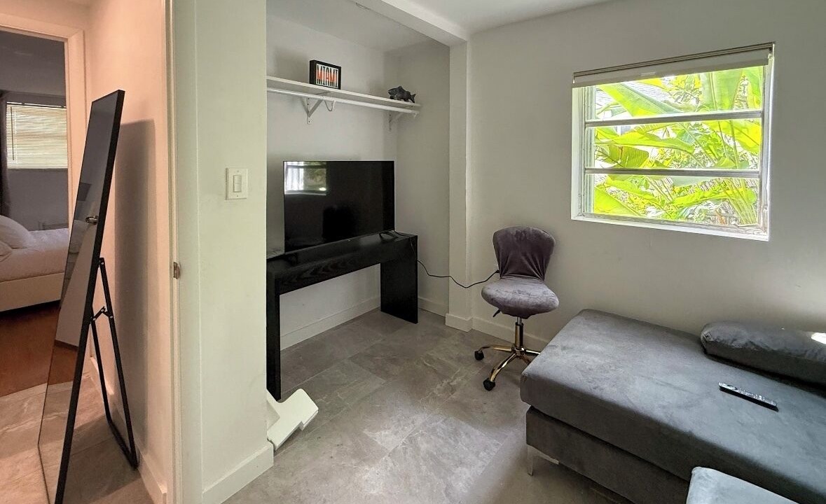 Photo of Livingroom in South Miami