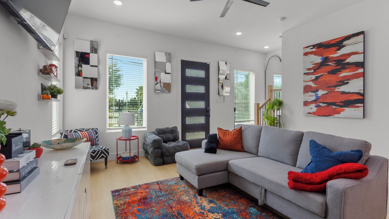 Photo of Livingroom in Southeast Houston