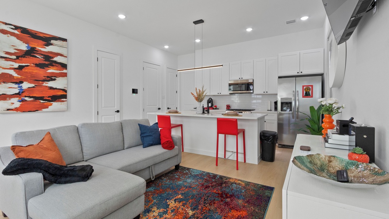 Photo of Livingroom in Southeast Houston