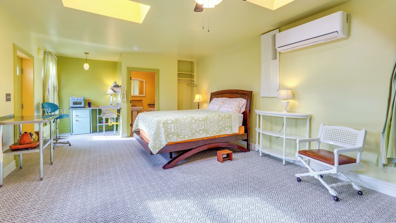 Photo of Bedroom in Smoketown Jackson
