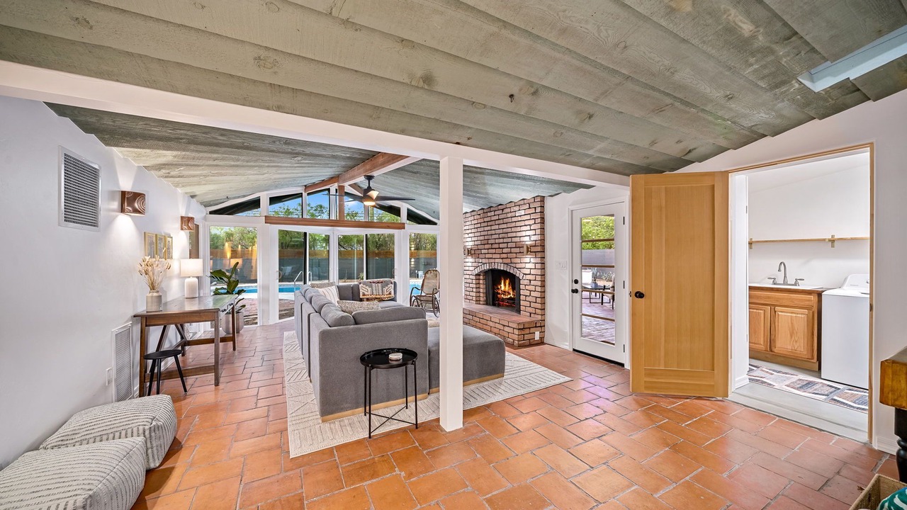 Photo of Livingroom in Tucson