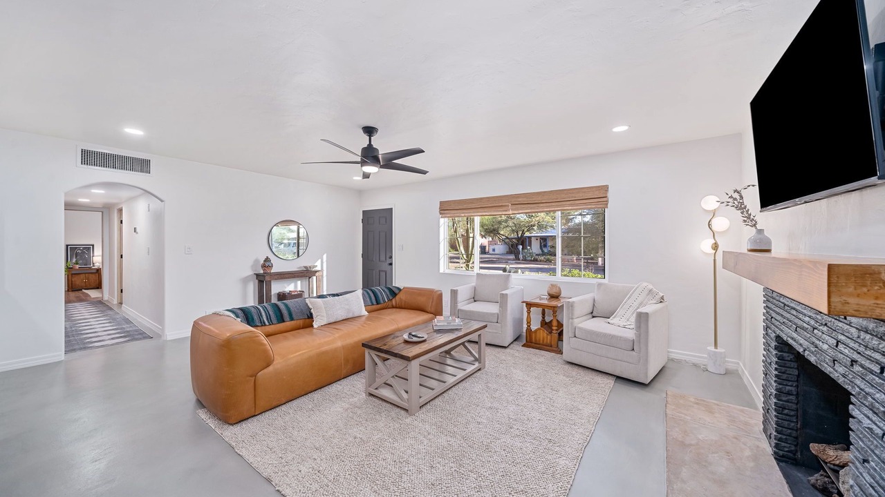 Photo of Livingroom in Tucson