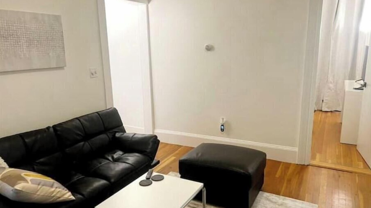 Photo of Livingroom in Belmont