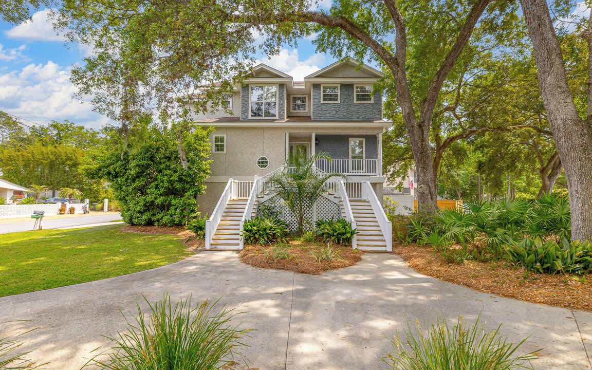 Photo of Others in Saint Simons Heights