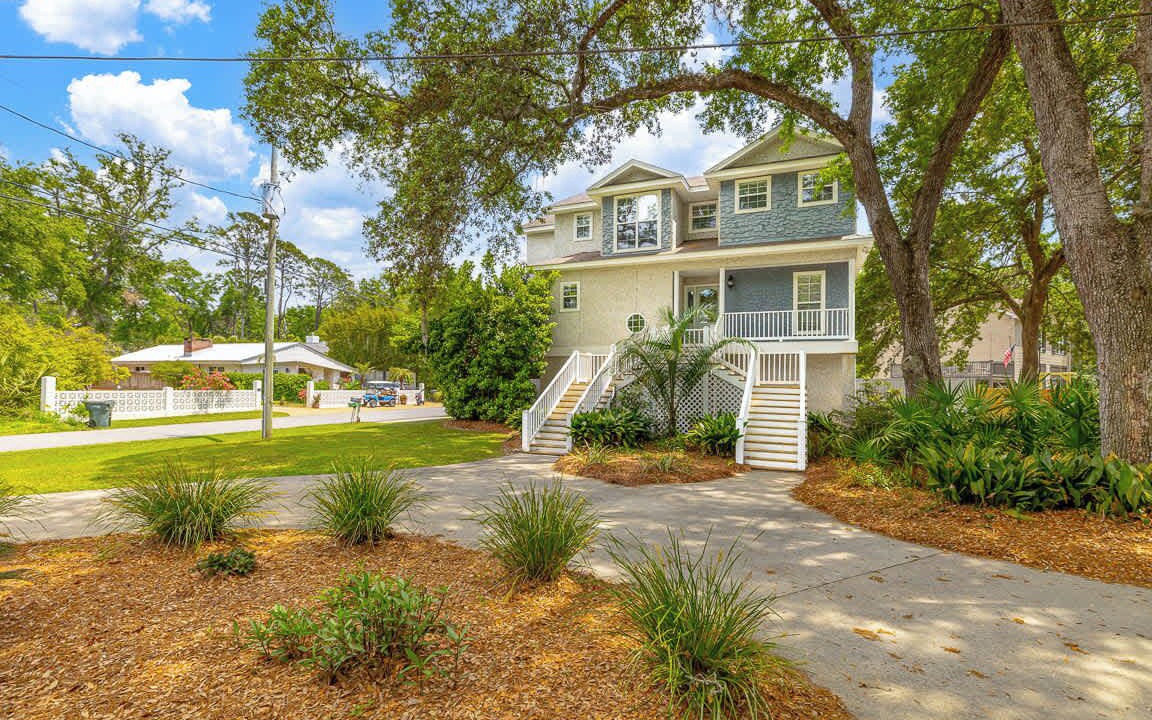Photo of Others in Saint Simons Heights