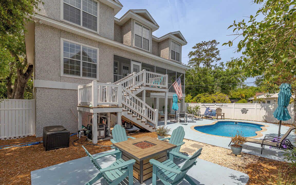 Photo of Others in Saint Simons Heights