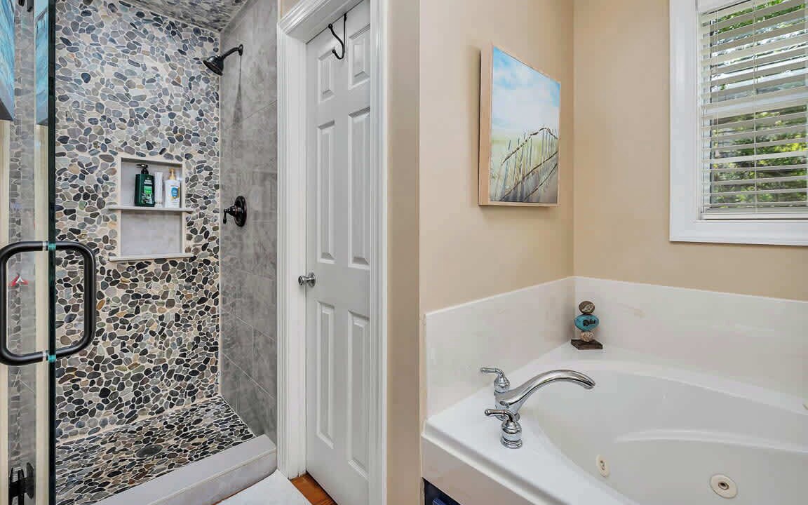Photo of Bathroom in Saint Simons Heights