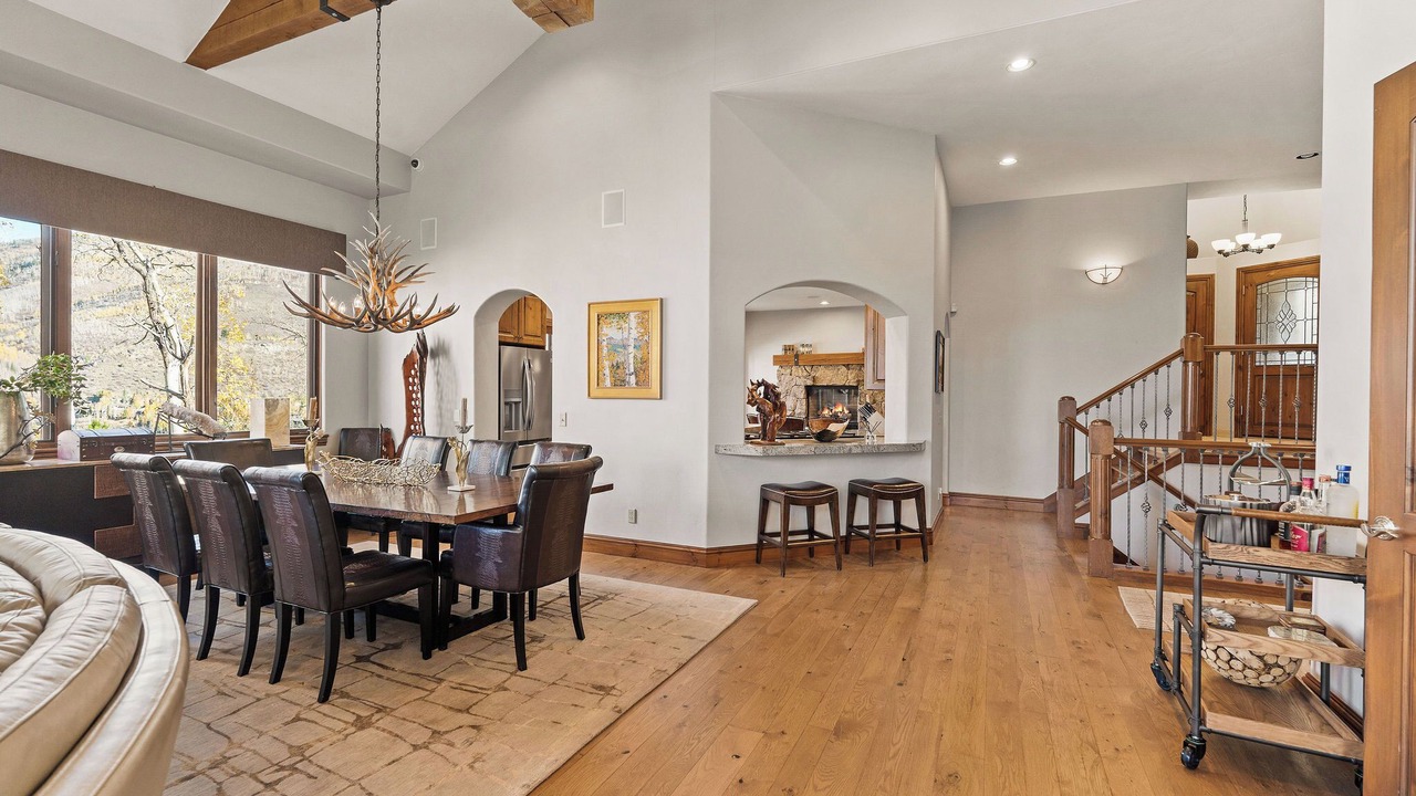 Photo of Livingroom in Highland Meadows